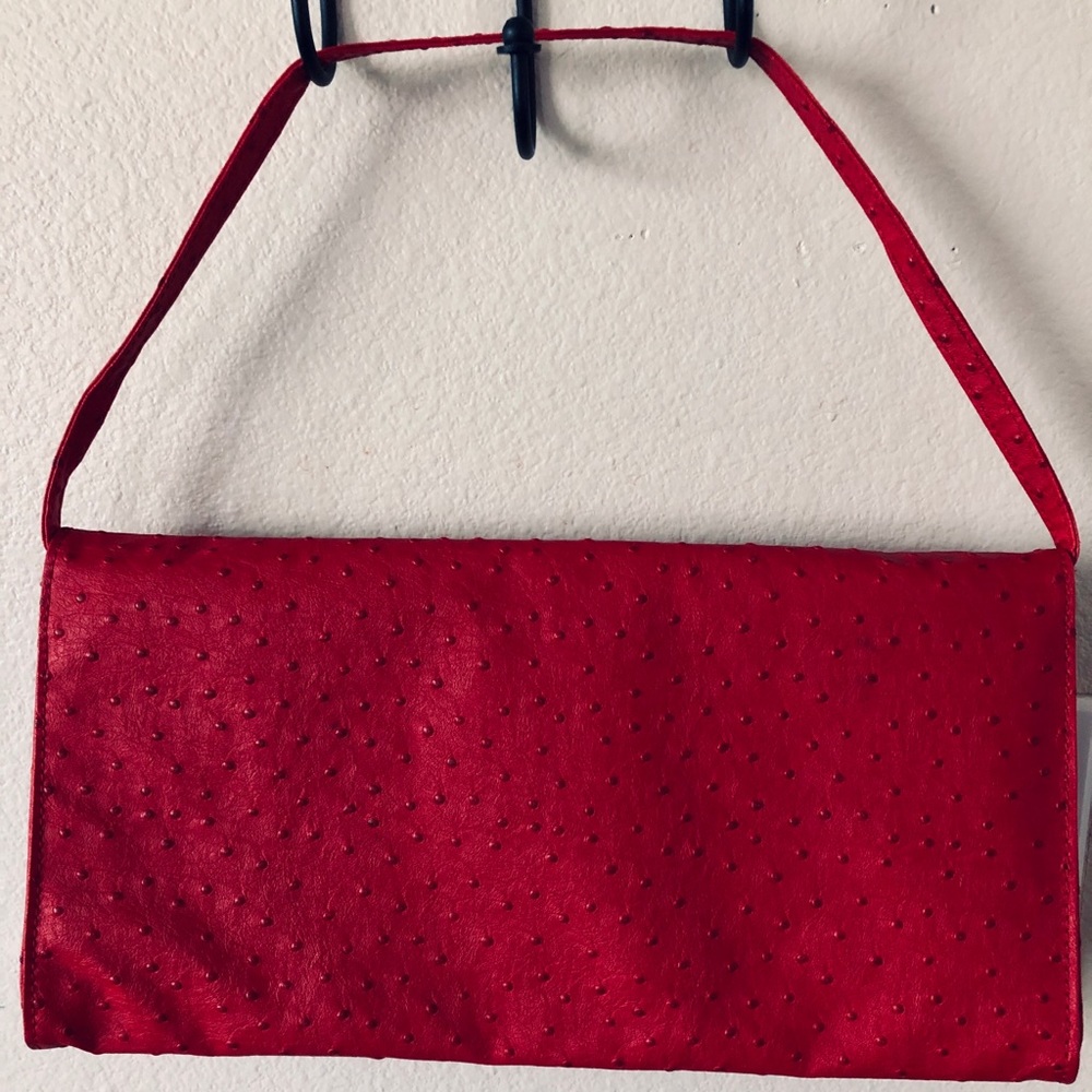 Beautiful Red Bag - Picture 2 of 12